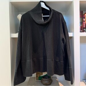 Lululemon Retreat Yourself Sweatshirt